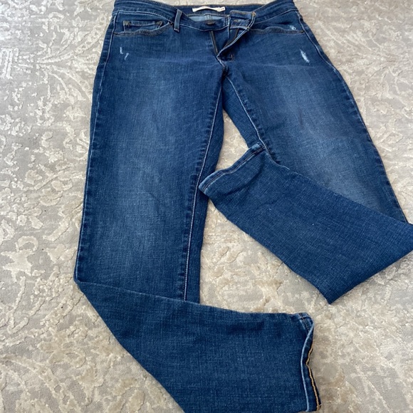 Levi 711 Skinny Jean - Picture 5 of 5